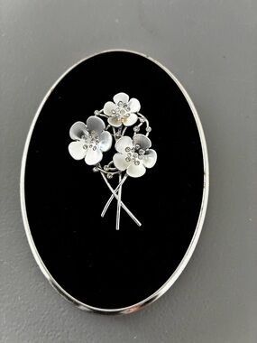 Things Remembered Silver Floral Bouquet Brooch with Crystal Accents
